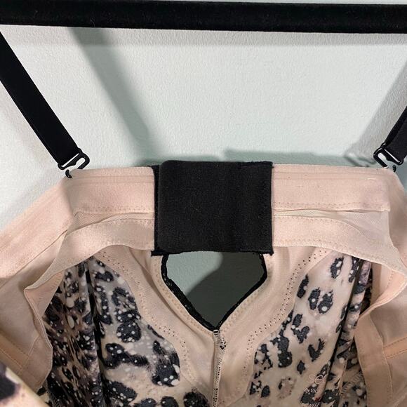 Secret by Victoria's Secret Leopard Power Figure Convertible Shaping Slip Sz 36C - Picture 5 of 6